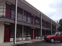 Candlewick Inn 2*