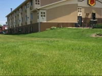 Super 8 Janesville 