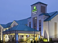 Holiday Inn Express Hotel & Suites Louisville East 
