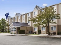 Microtel Inn By Wyndham Louisville East 