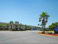 Days Inn & Suites Jekyll Island 
