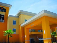 La Quinta Inn & Suites Jourdanton 3*