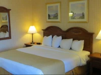 Baymont Inn and Suites Kalamazoo 