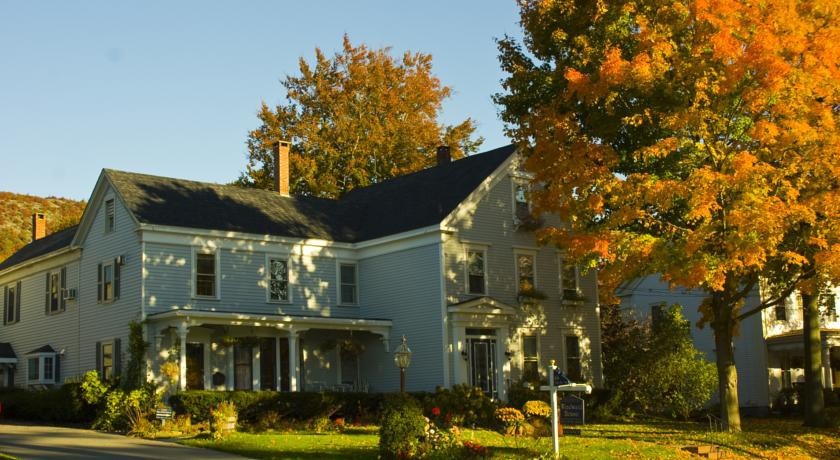 Camden Windward Inn 