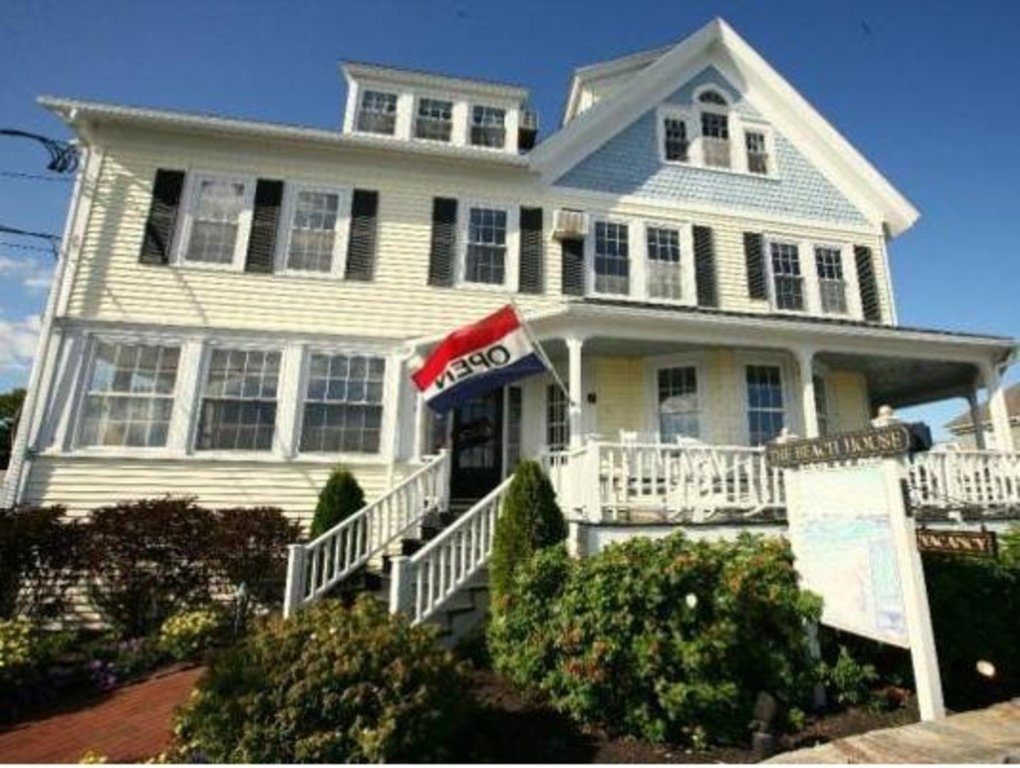 The Beach House Inn 