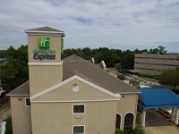 Holiday Inn Express Houston North-1960 Champions Area 