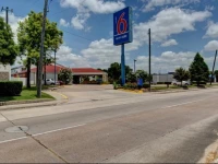 Motel 6 Houston Hobby 