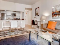 Global Luxury Suites at River 