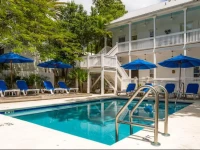 Casa 325 Guesthouse 