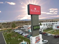 Ramada Kingman 
