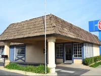 Motel 6 Kingsburg 