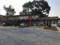 Budget Host Village Inn 
