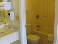 Amber Inn & Suites - Kissimmee 