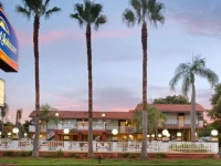 Howard Johnson Inn - Clearwater 
