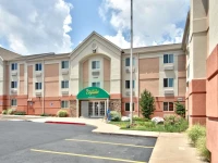 MCM Elegante Suites 