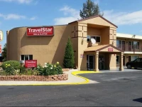 TravelStar Inn & Suites 