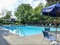 Courtyard by Marriott New York LaGuardia Airport 