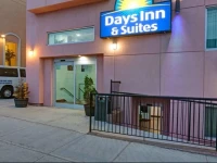 Days Inn & Suites - Ozone Park 