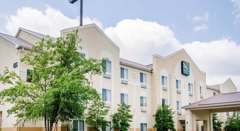 Quality Suites La Grange 