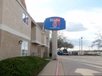 Studio 6 Lubbock Medical Center 
