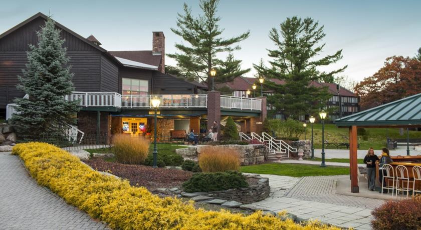 Split Rock Resort 