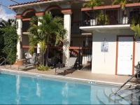 Eamon James Apartments & Suites 