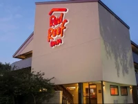 Red Roof Inn of Oxford Valley 
