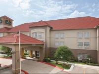 La Quinta Inn & Suites Laredo Airport 