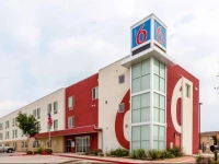 Motel 6 Laredo 1*