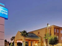 Holiday Inn Express Las Vegas-Nellis 