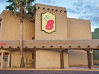 Super 8 - Las Vegas 