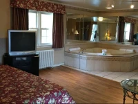 Golden Circle Inn and Suites 