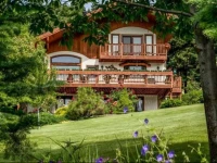 Fox Den Bed & Breakfast 