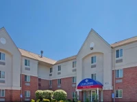 Candlewood Suites Kansas City-Overland Park 