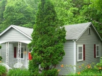 King Hendrick Motel and Suites 