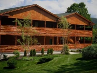 The Lodges at Cresthaven 