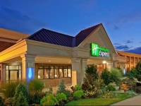 Holiday Inn Express Lynbrook-Rockville Centre 
