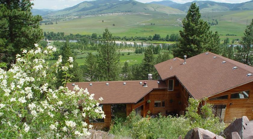 Blue Mountain Bed and Breakfast 
