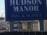 Hudson Manor Inn 