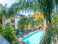 Hollywood Promenade Apartment 