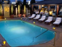 Le Parc Suite Hotel 