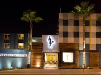 Farmers Daughter Hotel 