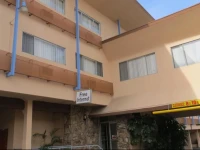 Jet Inn 2*