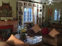Elaines Hollywood Bed & Breakfast 