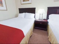 Holiday Inn Express Hotel & Suites Lucedale 
