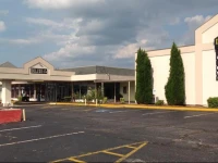 Deluxe Inn - Lumberton 