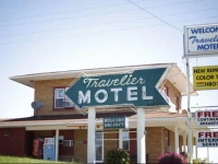 Travelier Motel - Macon 