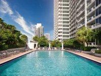 DoubleTree by Hilton Grand Hotel Biscayne Bay 