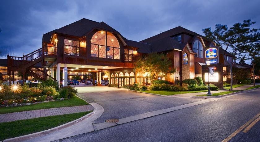 Best Western Plus Dockside Waterfront Inn 