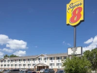 Super 8 Manhattan Kansas 
